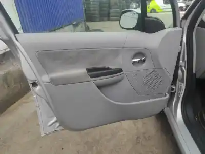 Veículo de Sucata citroen c3 * do ano 2005 alimentado 9hz