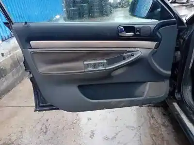 Véhicule à la ferraille audi a4 avant (b5) * de l'année 2000 alimenté ajm