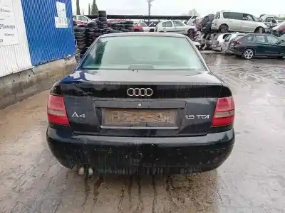 Verschrottungsfahrzeug audi a4 avant (b5) * des jahres 2000 angetrieben ajm
