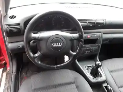 Veicolo di demolizione audi a4 avant (b5) * dell'anno 1999 alimentato apu