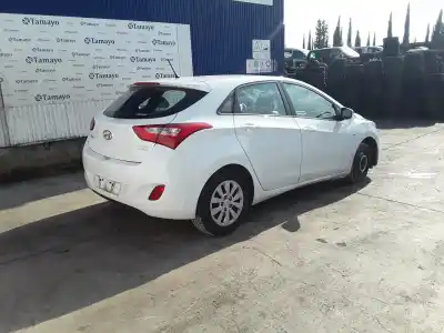 Veículo de Sucata hyundai i30 (gd) * do ano 2015 alimentado g4lc