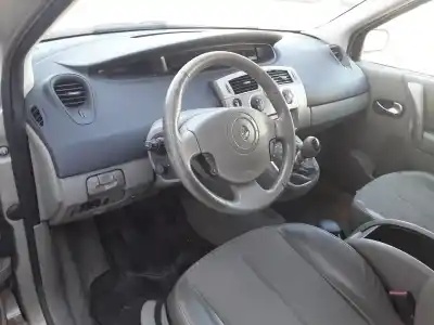 Здавання транспортного засобу renault scénic ii (jm0/1_) 1.9 dci року 2006 потужний f9q812