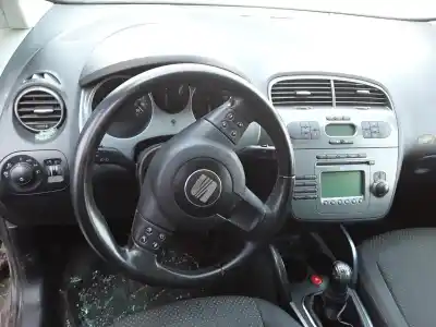 Veículo de Sucata seat altea xl (5p5, 5p8) 1.9 tdi do ano 2006 alimentado bxe