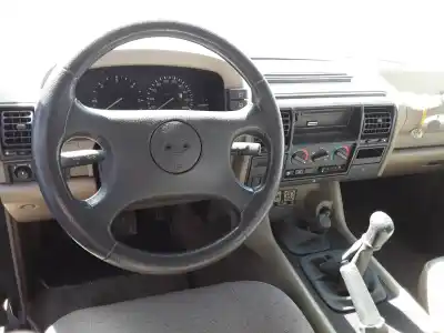 Здавання транспортного засобу land rover discovery (salljg/lj) * року 1997 потужний d21l