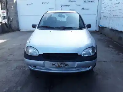 Veicolo di demolizione opel corsa b base (e) dell'anno 1998 alimentato x10xe