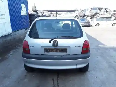 Veicolo di demolizione opel corsa b base (e) dell'anno 1998 alimentato x10xe