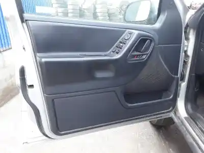 Veicolo di demolizione chrysler jeep gr.cherokee (wj/wg) * dell'anno 2004 alimentato 665921