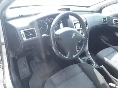 Здавання транспортного засобу peugeot 307 break / sw (s1) break xs року 2004 потужний 9hy