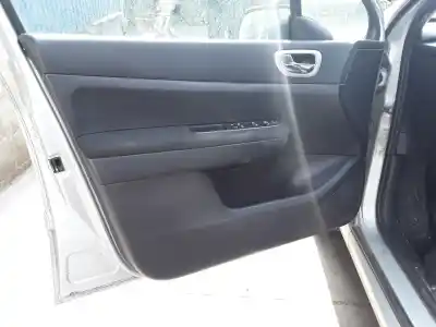 Здавання транспортного засобу peugeot 307 break / sw (s1) break xs року 2004 потужний 9hy