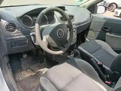 Scrapping Vehicle renault clio iii * of the year 2011 powered d4f784