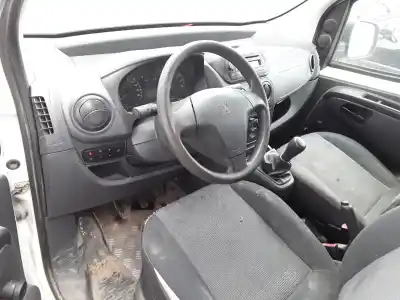 Veicolo di demolizione peugeot bipper * dell'anno 2010 alimentato 8hs