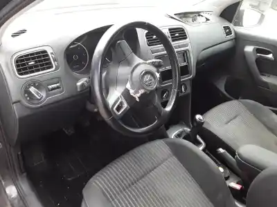 Veículo de Sucata volkswagen polo (6r1) 1.4 fsi do ano 2010 alimentado cay