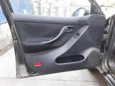 Scrapping Vehicle seat leon (1m1) 1.6 of the year 2004 powered bcb