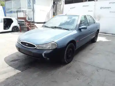 Sloopvoertuig ford mondeo berlina (gd) glx van het jaar 2000 aangedreven ngb