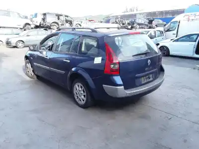 Veículo de Sucata renault megane ii familiar authentique confort 120 cv / 88 kw do ano 2004 alimentado k9k722