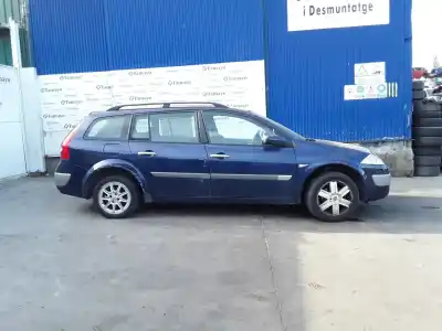 Veículo de Sucata renault megane ii familiar authentique confort 120 cv / 88 kw do ano 2004 alimentado k9k722