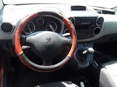 Veicolo di demolizione peugeot partner (s2) combiespace dell'anno 2011 alimentato 9hl