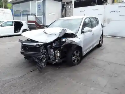 Veículo de Sucata hyundai i30 * do ano 2011 alimentado d4fb
