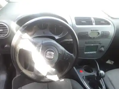 Scrapping Vehicle seat leon (1p1) reference of the year 2005 powered bse