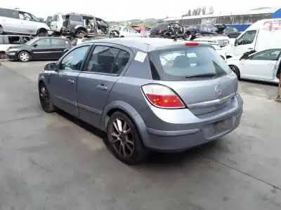 Veicolo di demolizione opel                                               astra h berlina                                                                                                                                                                                                                                            cosmo                                                                                                                                                                                                                                                      dell'anno 2006 alimentato z18xe