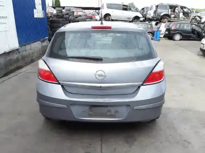 Veicolo di demolizione opel                                               astra h berlina                                                                                                                                                                                                                                            cosmo                                                                                                                                                                                                                                                      dell'anno 2006 alimentato z18xe