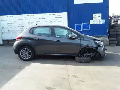 Scrapping Vehicle peugeot 208 i (ca_, cc_) 1.2 vti 82 of the year 2019 powered 