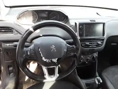 Scrapping Vehicle peugeot 208 i (ca_, cc_) 1.2 vti 82 of the year 2019 powered 