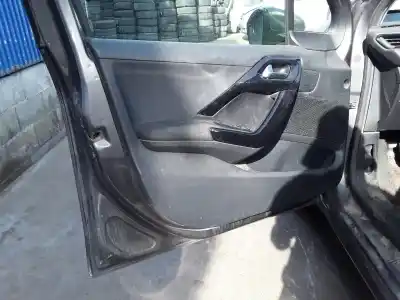 Scrapping Vehicle peugeot 208 i (ca_, cc_) 1.2 vti 82 of the year 2019 powered 