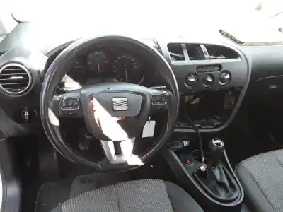 Veículo de Sucata seat leon (1p1) * do ano 2011 alimentado cay