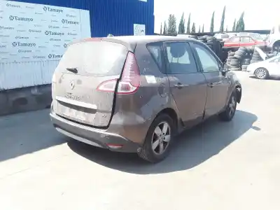 Véhicule à la ferraille renault scénic iii (jz0/1_) 1.6 dci (jz00, jz12) de l'année 2011 alimenté r9m402