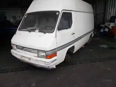 Sloopvoertuig nissan trade 2.8 d van het jaar 1992 aangedreven a428