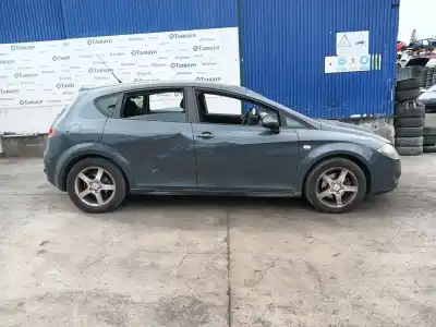 Veículo de Sucata seat leon (1p1) 1.9 tdi do ano 2006 alimentado bkc