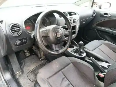 Veículo de Sucata seat leon (1p1) 1.9 tdi do ano 2006 alimentado bkc