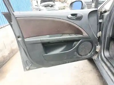 Veículo de Sucata seat leon (1p1) 1.9 tdi do ano 2006 alimentado bkc