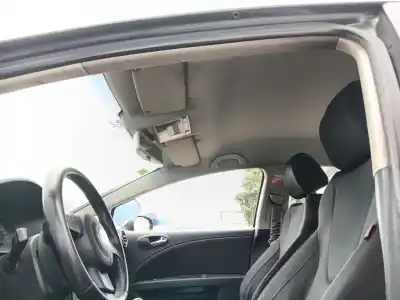 Veículo de Sucata seat leon (1p1) 1.9 tdi do ano 2006 alimentado bkc