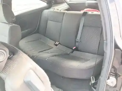 Veículo de Sucata opel astra h gtc (a04) 1.9 cdti 16v (l08) do ano 2005 alimentado z19dth