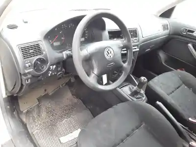 Veículo de Sucata volkswagen golf iv (1j1) 1.9 tdi do ano 1998 alimentado agr,alh