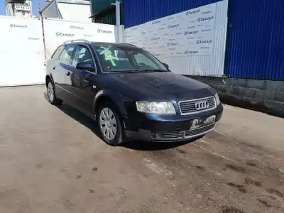 Veículo de Sucata AUDI A4 B6 AVANT (8E5)  do ano 2002 alimentado AWX
