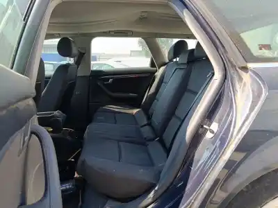 Scrapping Vehicle audi a4 b6 avant (8e5) 1.9 tdi of the year 2002 powered awx