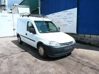 Véhicule à la ferraille OPEL COMBO TOUR  de l'année 2008 alimenté Z13DTJ