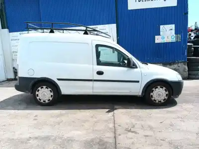 Veículo de Sucata opel combo tour 1.3 cdti 16v do ano 2008 alimentado z13dtj