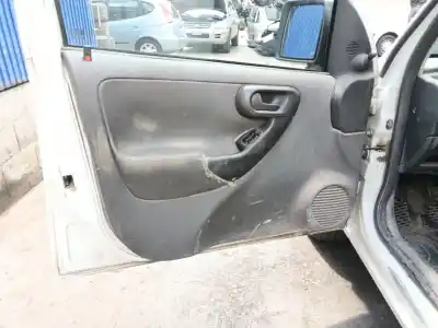 Veículo de Sucata opel combo tour 1.3 cdti 16v do ano 2008 alimentado z13dtj