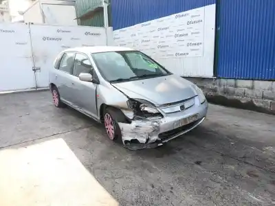 Véhicule à la ferraille HONDA CIVIC VII HATCHBACK (EU, EP, EV)  de l'année 2001 alimenté D16V1