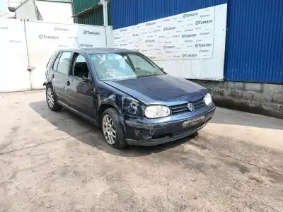 Sloopvoertuig VOLKSWAGEN GOLF IV BERLINA (1J1)  van het jaar 2002 aangedreven ATD