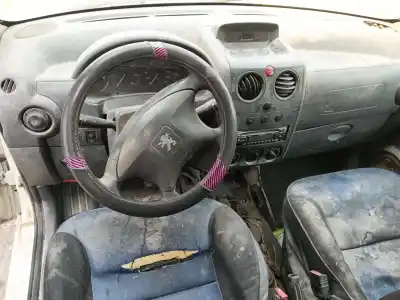 Veicolo di demolizione peugeot partner monospace (5_, g_) 1.9 d dell'anno 2003 alimentato wjy