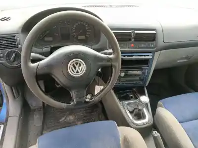 Veículo de Sucata volkswagen golf iv (1j1) 1.9 tdi 4motion do ano 1999 alimentado ajm