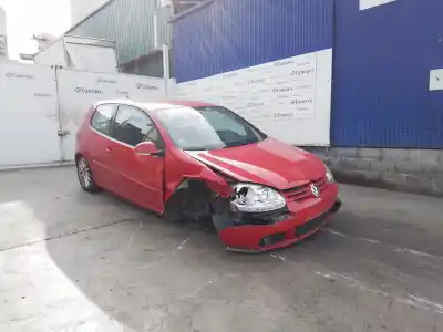 Veicolo di demolizione VOLKSWAGEN GOLF V (1K1) 1.9 TDI dell'anno 2006 alimentato BXE