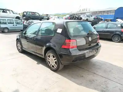 Veículo de Sucata volkswagen golf iv (1j1) 1.9 tdi do ano 2002 alimentado asz