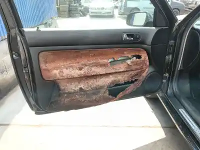 Veículo de Sucata volkswagen golf iv (1j1) 1.9 tdi do ano 2002 alimentado asz