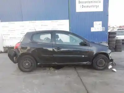 Veículo de Sucata renault clio iii confort dynamique do ano 2006 alimentado k9k750